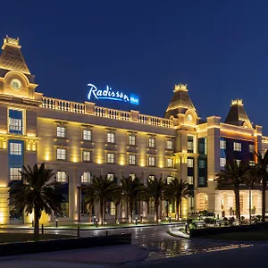 https://radisson-blu-hotel-ajman.dubaihotelsoffers.com